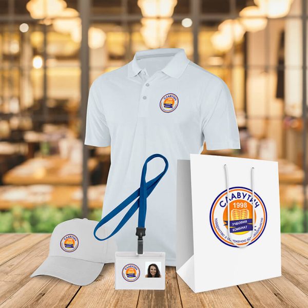 Retail mockup1000 600x600